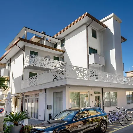 Tre Rose Каорле