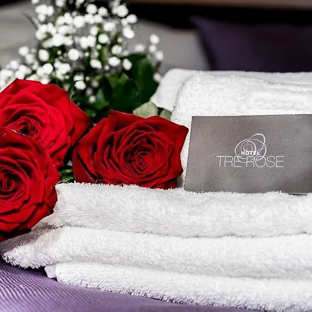 Tre Rose