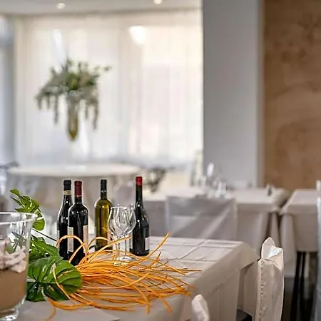 Tre Rose Hotel
